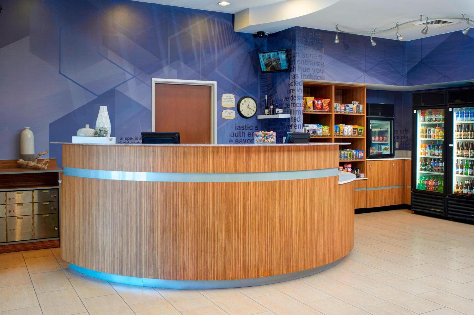 Springhill Suites St. Louis Брентвуд Экстерьер фото